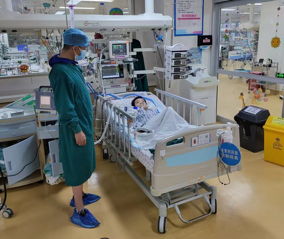 七台河跨省救护车出租公司